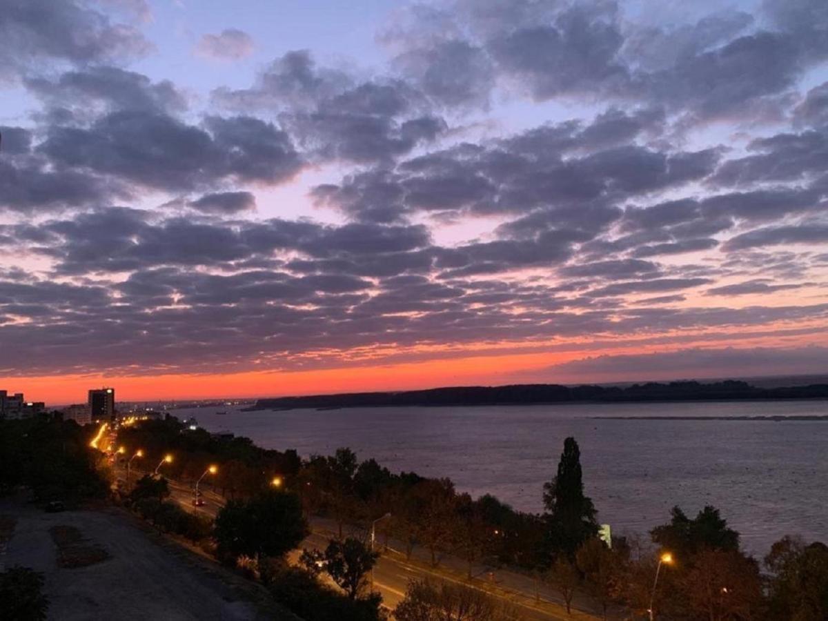 Penthouse Evianne Faleza Galaţi Екстериор снимка